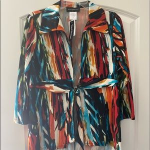 Front tie blouse with collar.